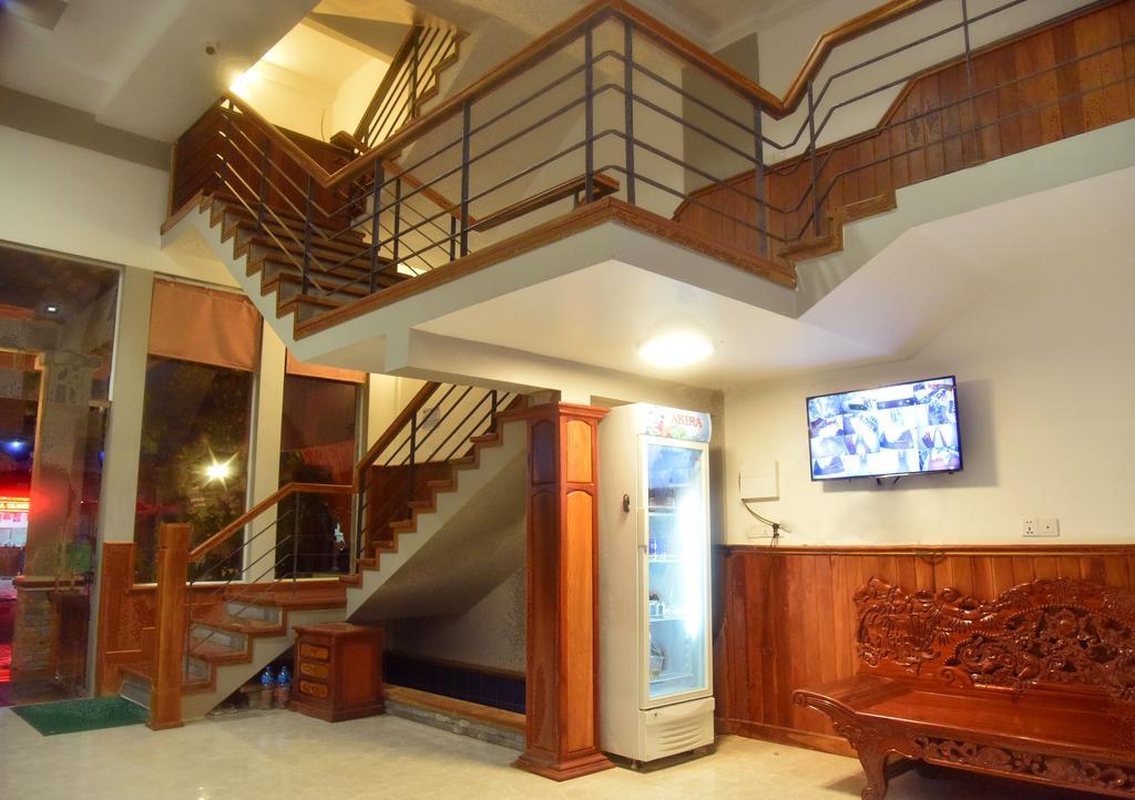 Happy​​ Family Guesthouse Kampot Eksteriør bilde