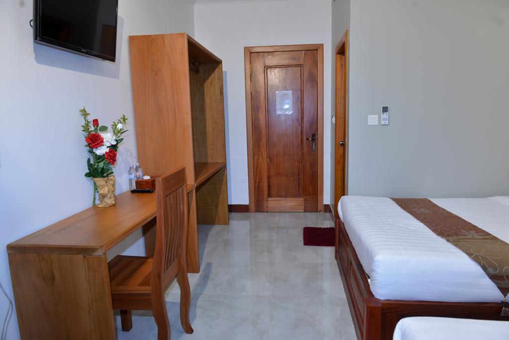 Happy​​ Family Guesthouse Kampot Eksteriør bilde