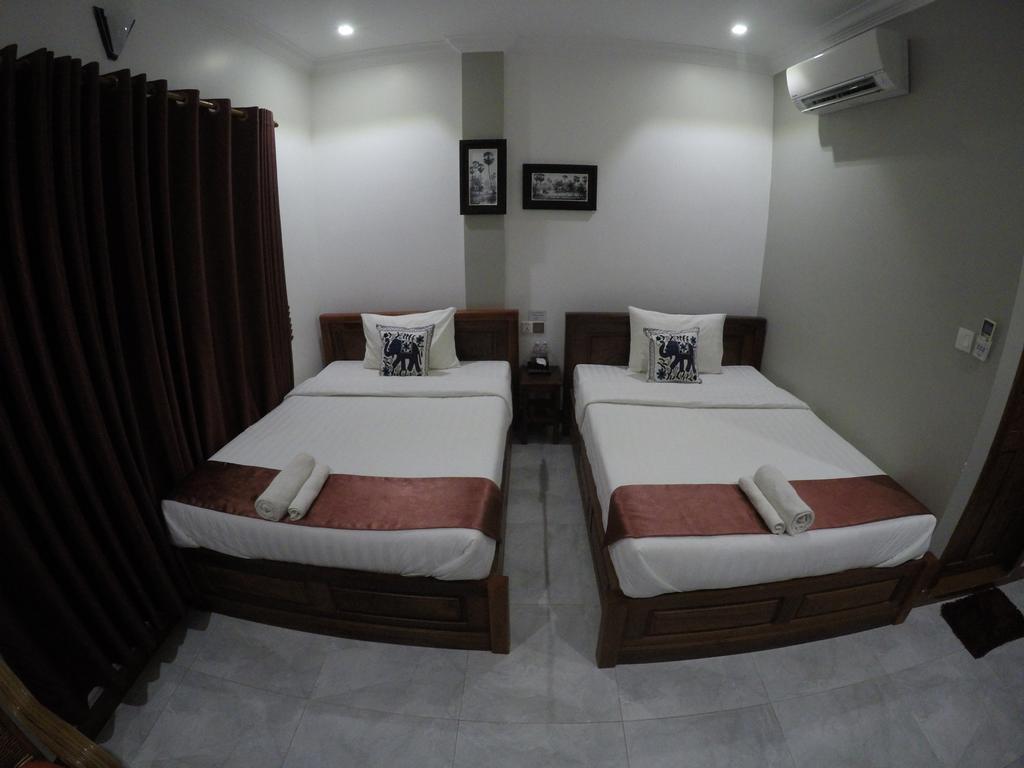 Happy​​ Family Guesthouse Kampot Eksteriør bilde