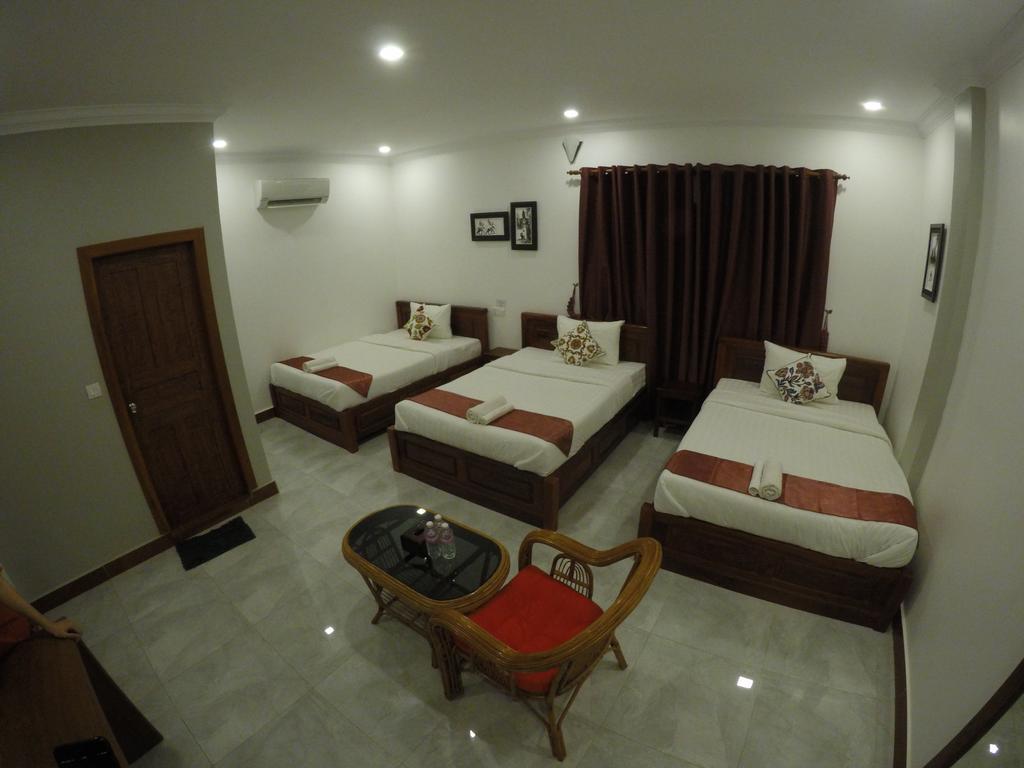 Happy​​ Family Guesthouse Kampot Eksteriør bilde