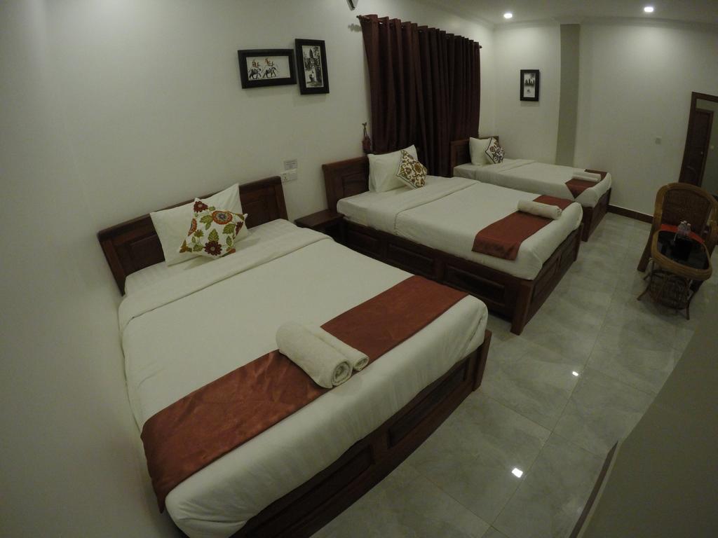 Happy​​ Family Guesthouse Kampot Eksteriør bilde